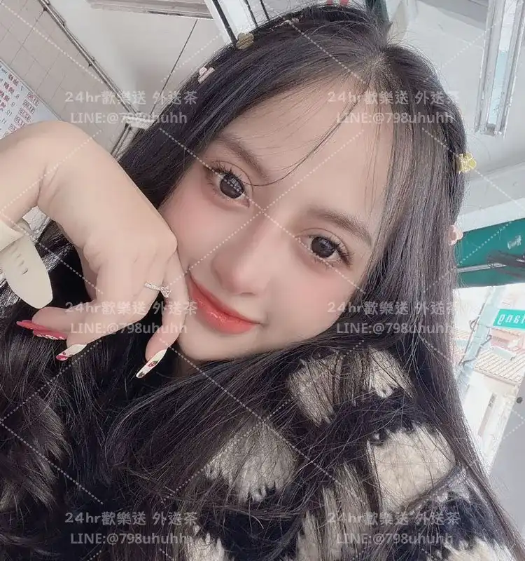 曼彤