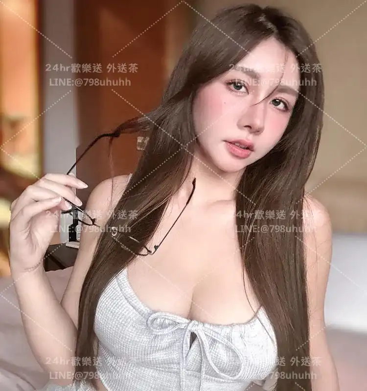 唅念