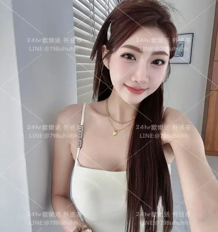 唅沁
